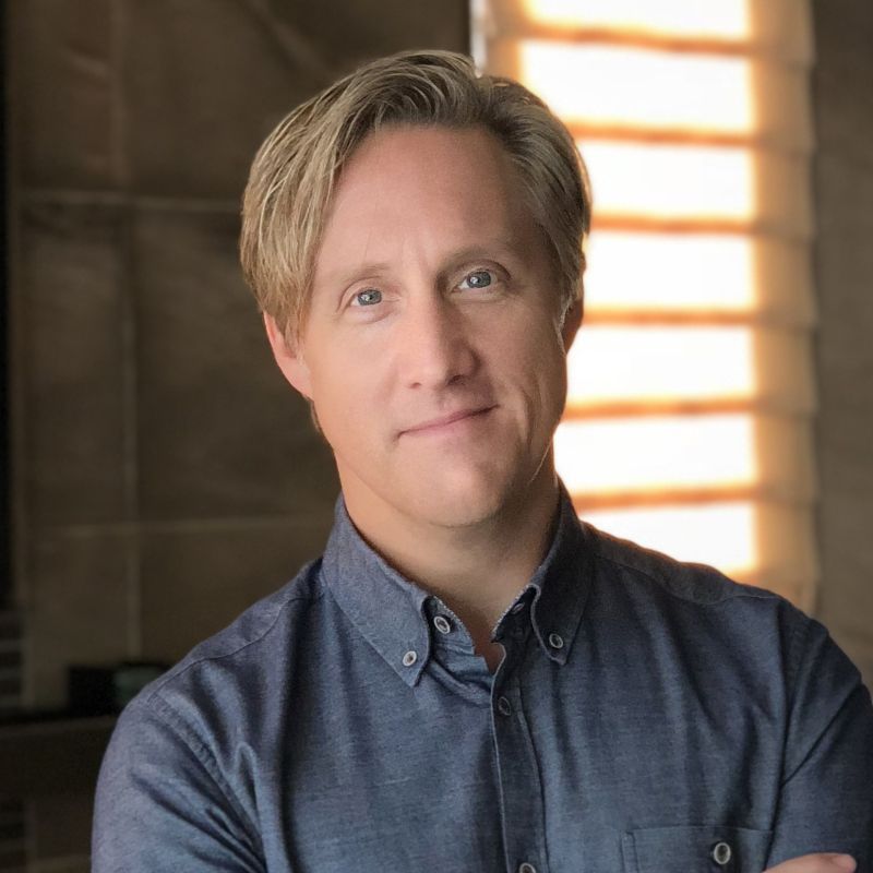 Michael Sauri headshot